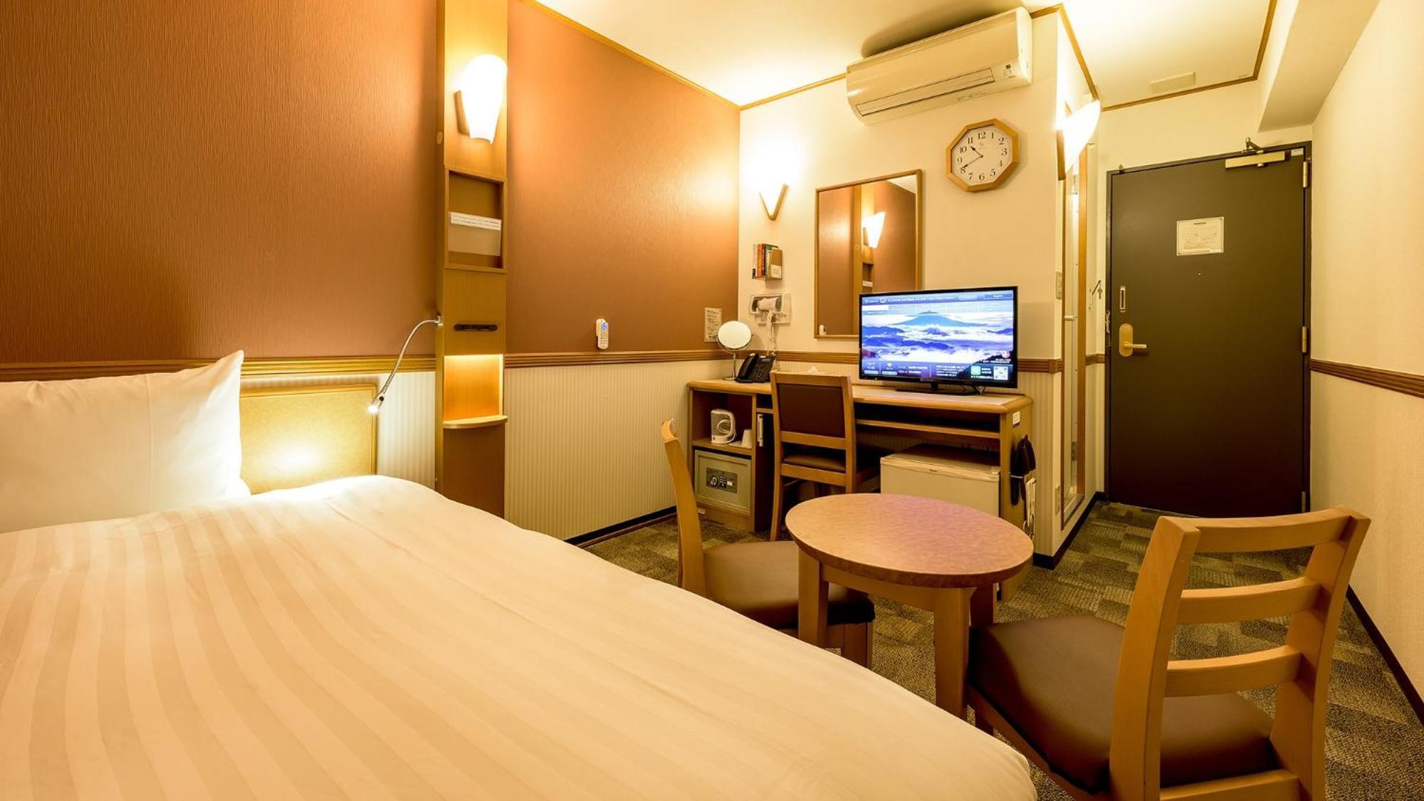 Toyoko Inn Okayama Eki Nishi Guchi Migi Quarto foto